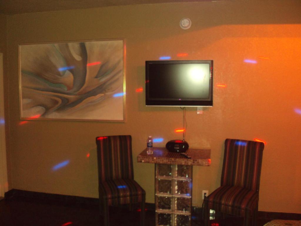 Hialeah Executive Motel Miami Springs Room photo